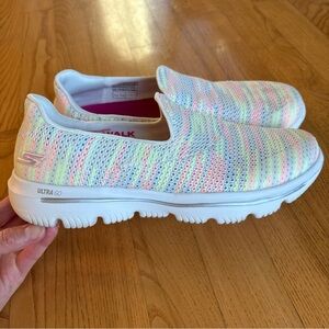 Skechers Go Walk Shoes Evolution Ultra Gladd White Multi Colorful Womens Sz 8.5